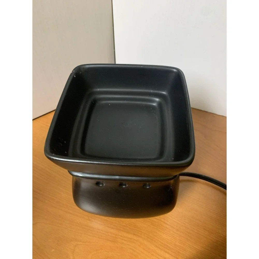 Scentsy Classic Satin Black Warmer Electric Ceramic Home Fragrance Diffuser
